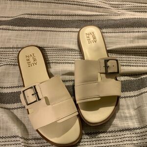 Women's Cream Sandals 8 Wide